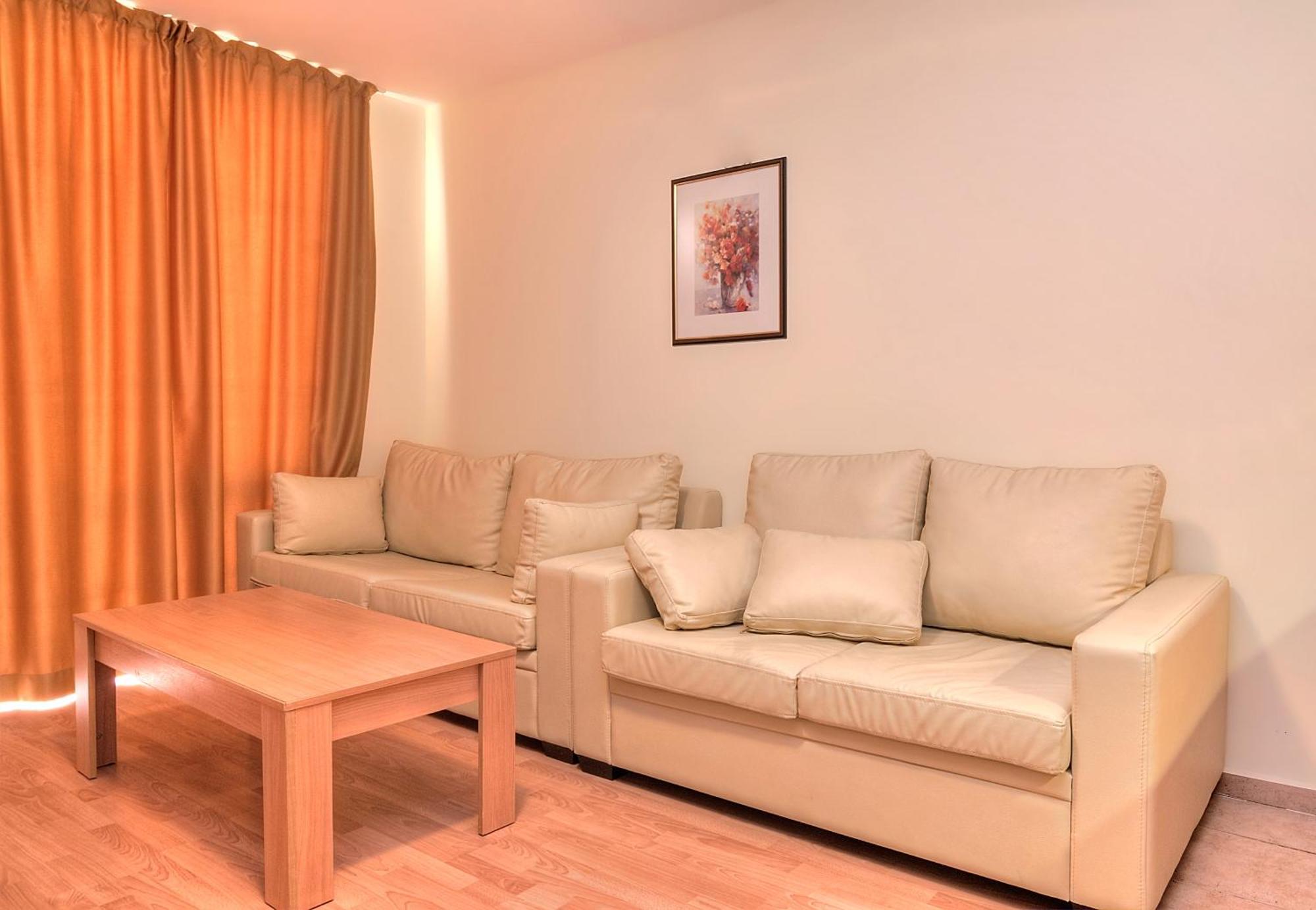 Crown And Imperial Apartments Sveti Vlas Exterior photo