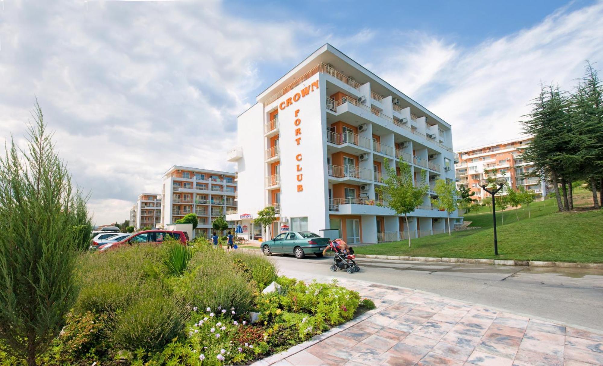 Crown And Imperial Apartments Sveti Vlas Exterior photo