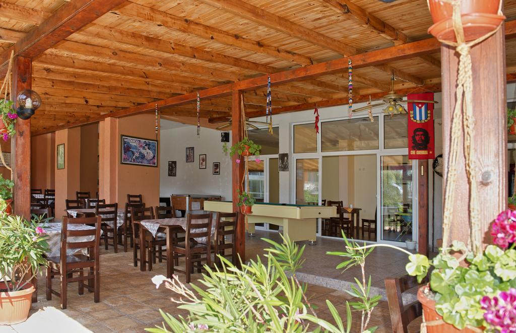 Crown And Imperial Apartments Sveti Vlas Exterior photo